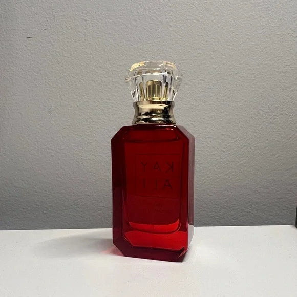 Kayali Eden Juicy Apple 01 Perfume - Picture 2 of 3